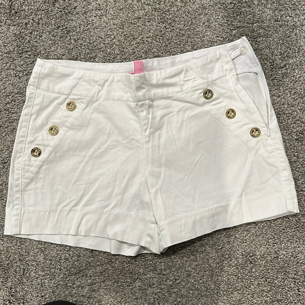 Lilly Pulitzer S 4 4inch shorts.